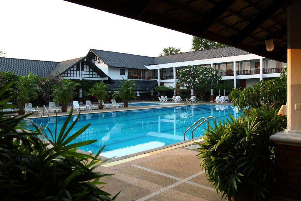 Korat Resort Hotel Nakhonratchasima Εξωτερικό φωτογραφία