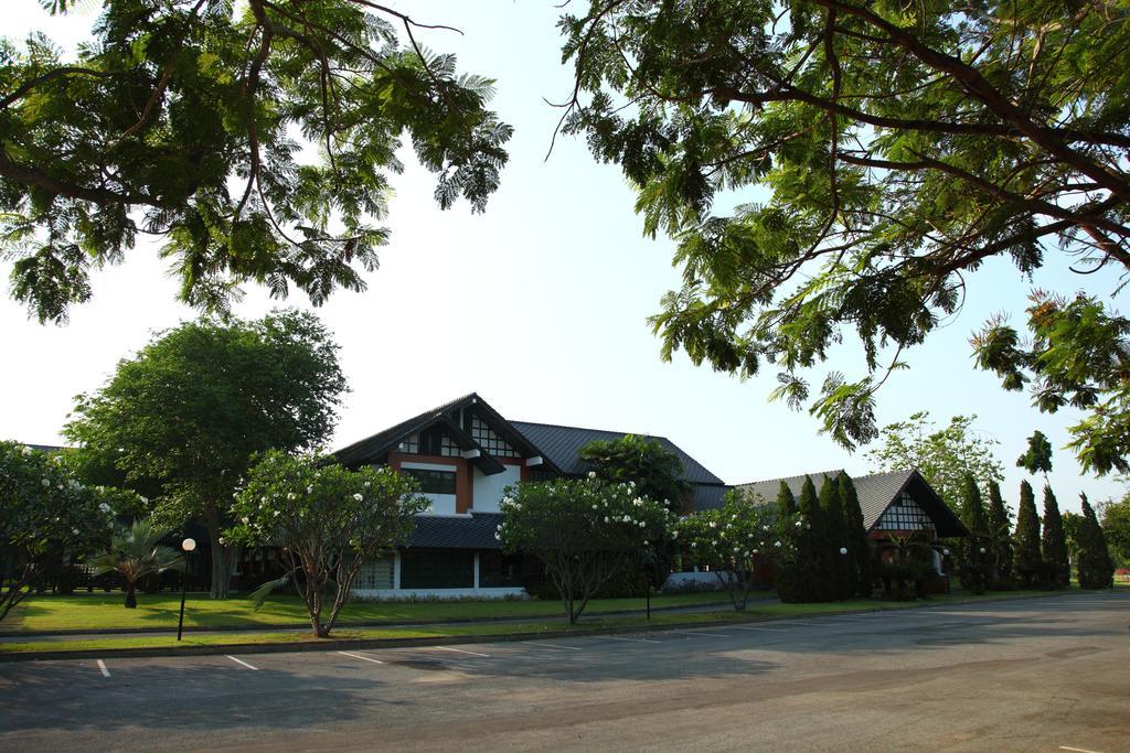 Korat Resort Hotel Nakhonratchasima Εξωτερικό φωτογραφία
